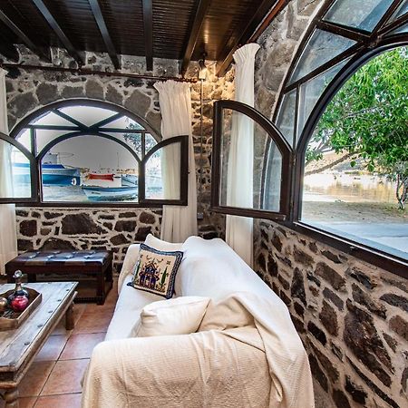 Apartamento Plousiadi΄S Stone House Skála Exterior foto