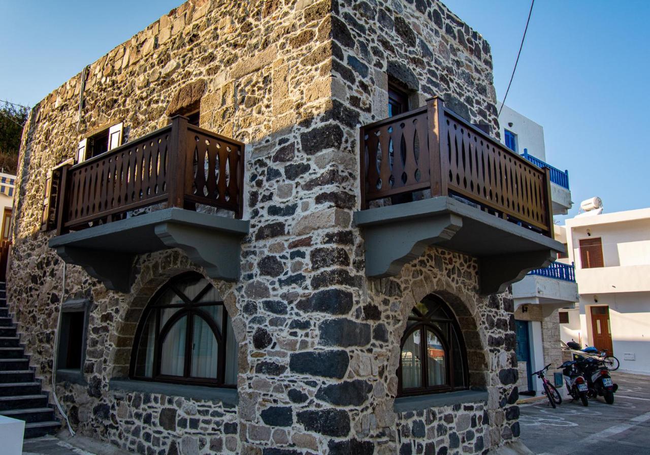 Apartamento Plousiadi΄S Stone House Skála Exterior foto