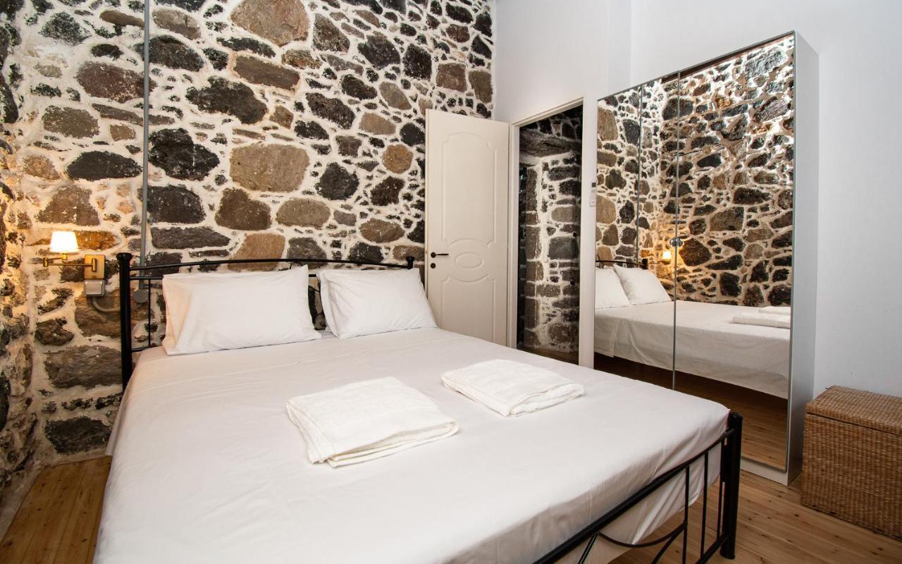 Apartamento Plousiadi΄S Stone House Skála Exterior foto